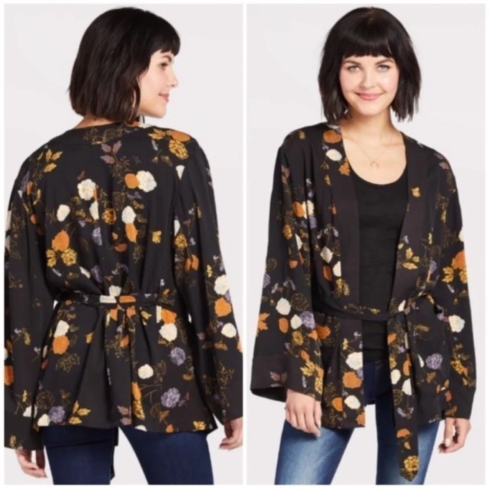 Free People Peony Kimono In Midnight Jacket Front Pockets NWOT Floral Print - Picture 2 of 10